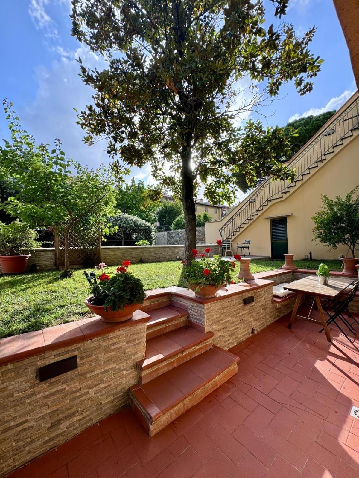 Апартаменты La Casa Di Grace Флоренция Экстерьер фото